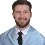 Graduado en Historia por la Universidad de Cádiz